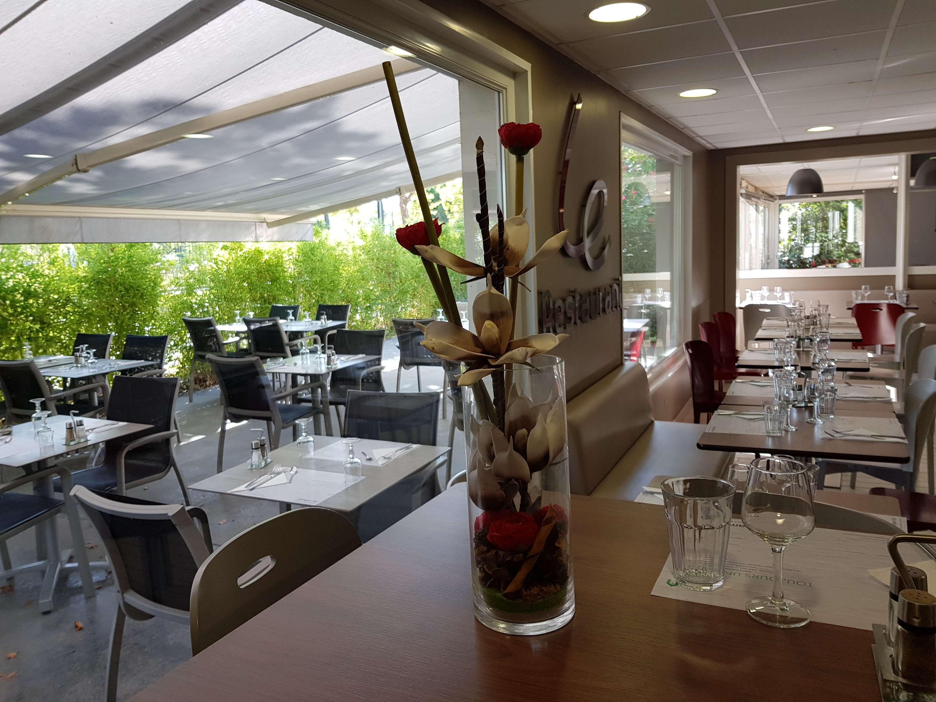 Campanile Toulouse - Blagnac Aeroport Hotel Exterior photo